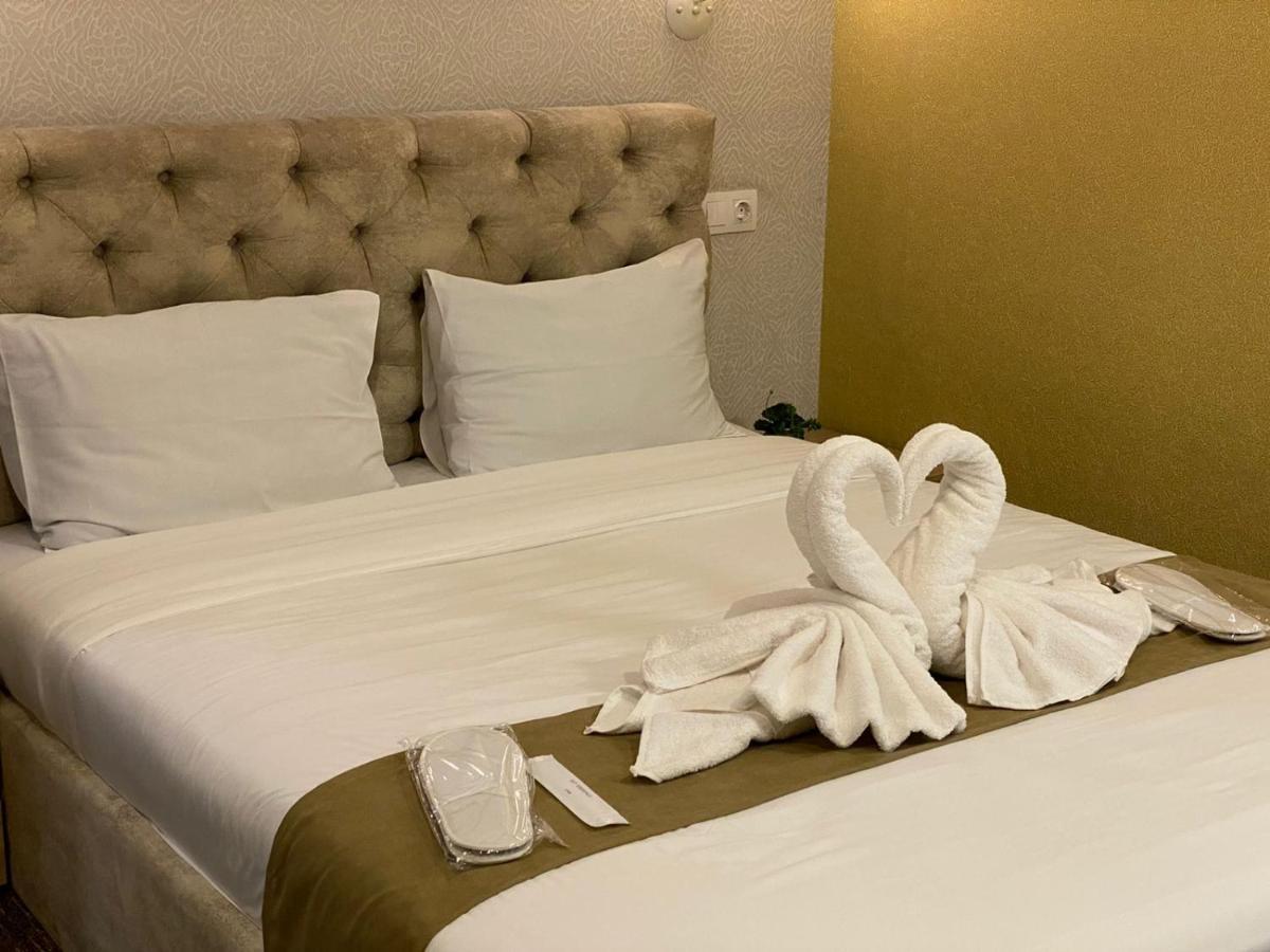 Tbt Hotel ティビリシ エクステリア 写真