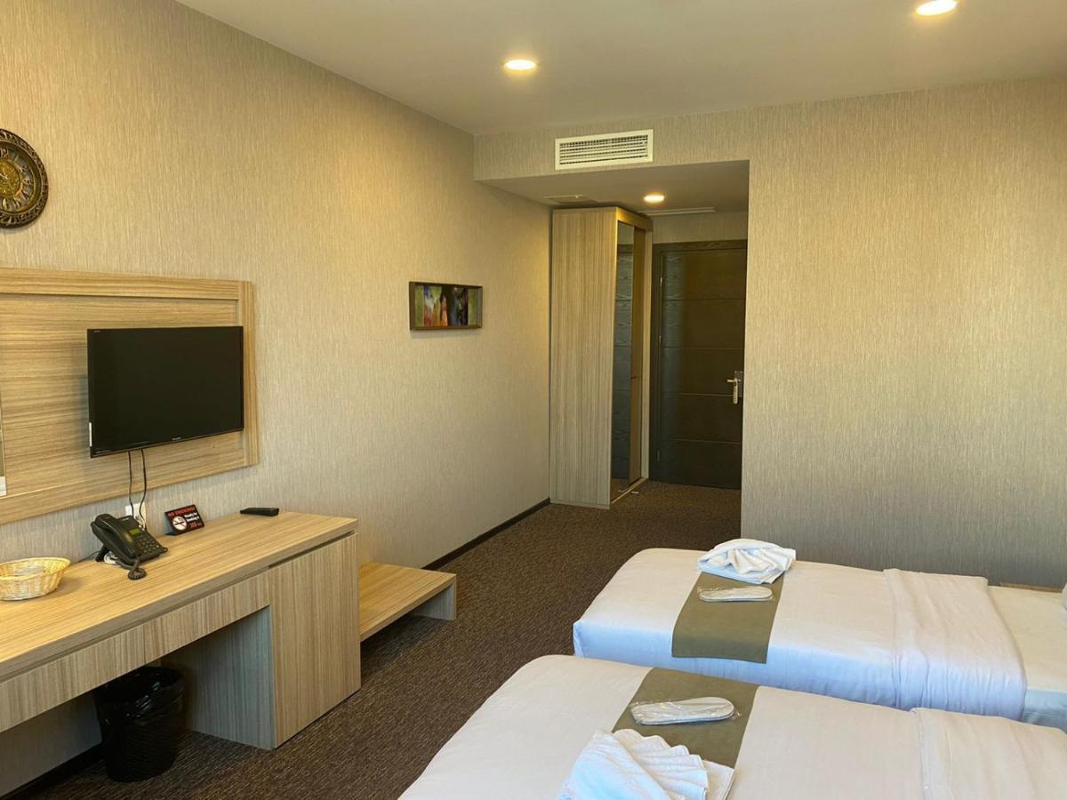 Tbt Hotel ティビリシ エクステリア 写真