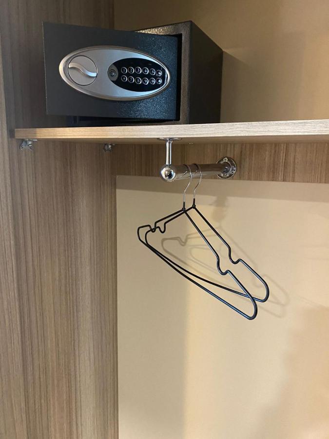Tbt Hotel ティビリシ エクステリア 写真
