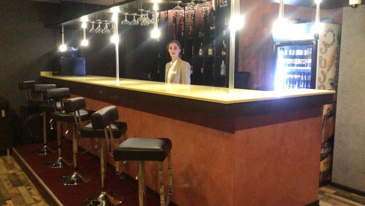 Tbt Hotel ティビリシ エクステリア 写真